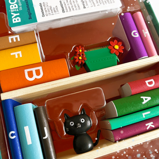 Alternative view of BY THE BOOK - FOXMIND - IT